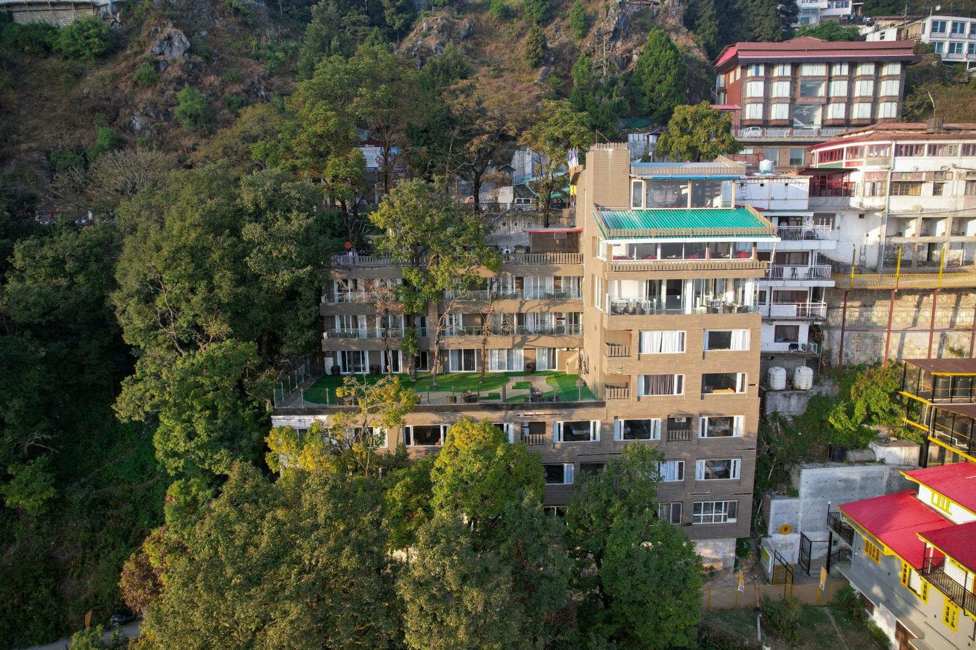 Yashshree Mussoorie Mall Road Buitenkant foto