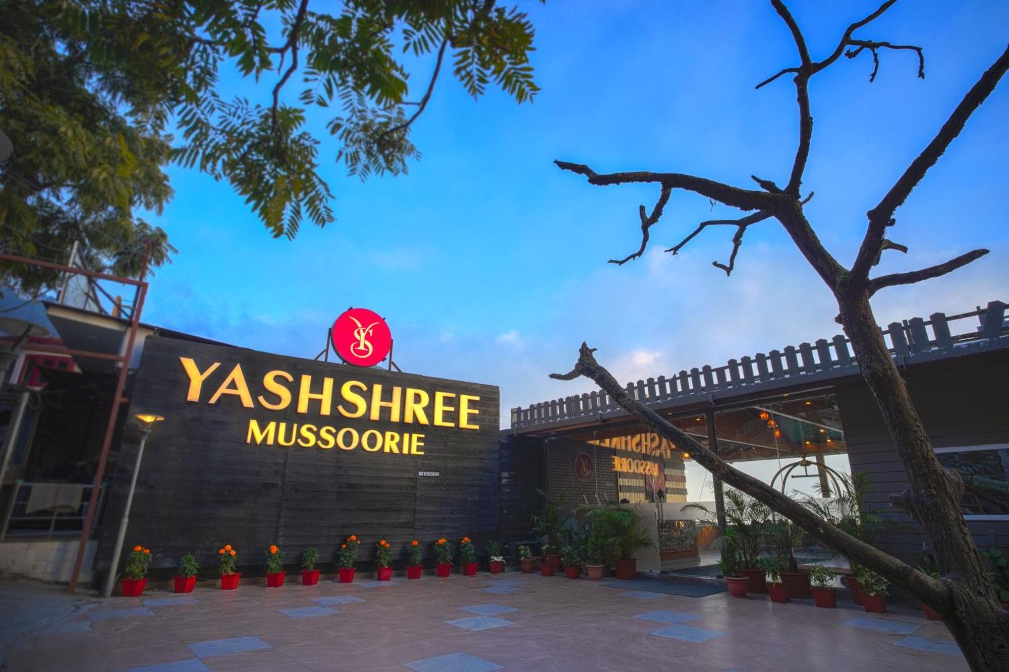Yashshree Mussoorie Mall Road Buitenkant foto